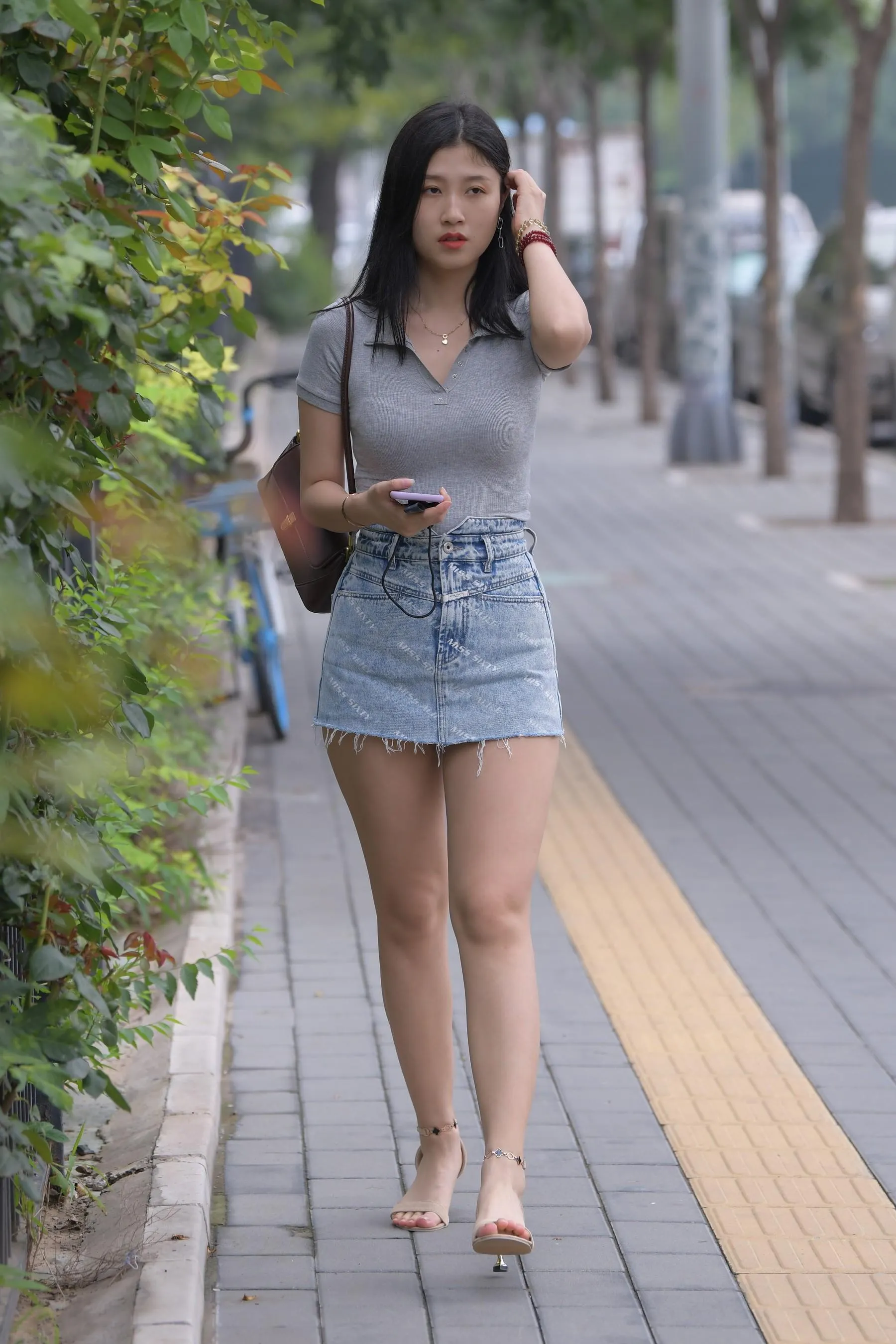 魔镜街拍 NO.169 一只麋鹿摄影-牛仔短裙美女 [235P]插图3